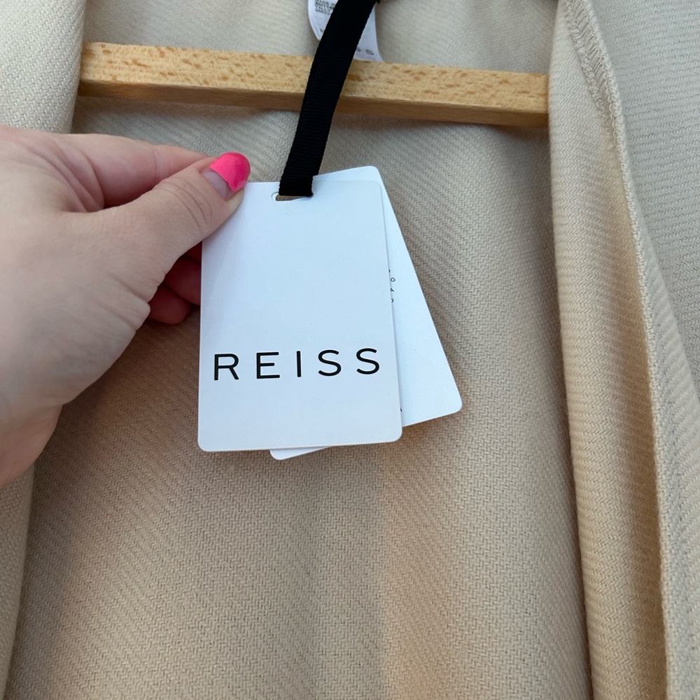 Reiss Natural Tally Cut Fringe Poncho - Picture 5 of 7